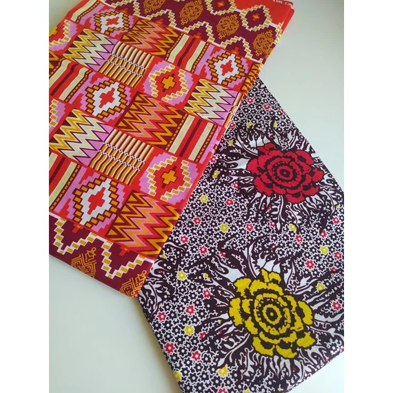 Piros rózsák afrikai textil