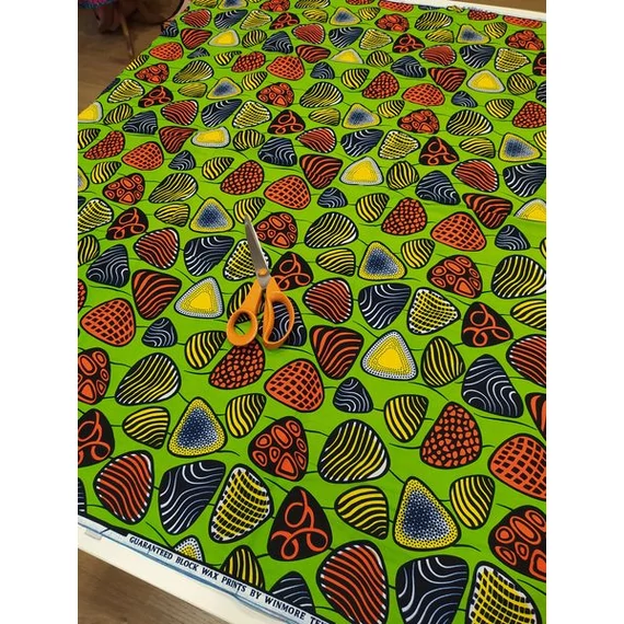 Zöld kavicsos afrikai textil