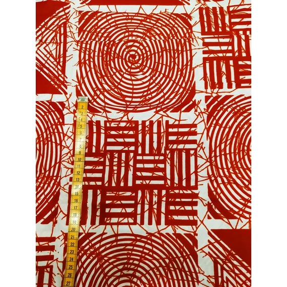 Piros batikolt afrikai textil