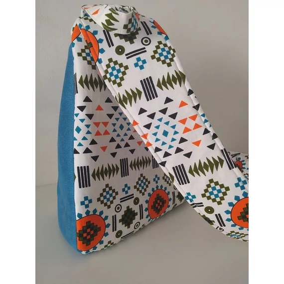 Varrjunk Crossbody táskát afrikai vászonból!